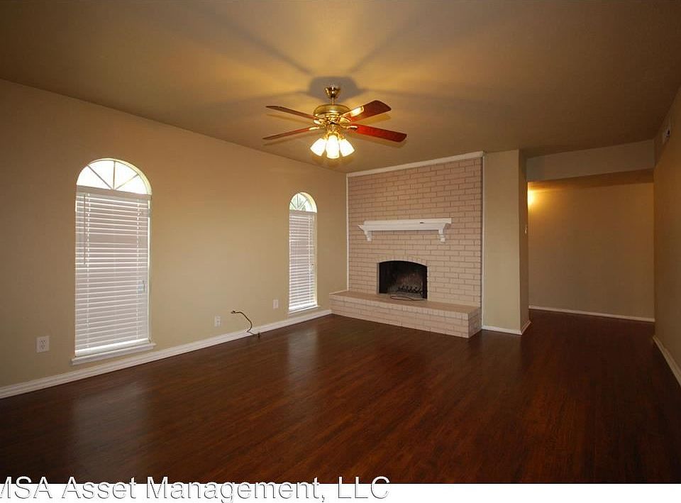 2nd image of 3305 Kenwood Ct
