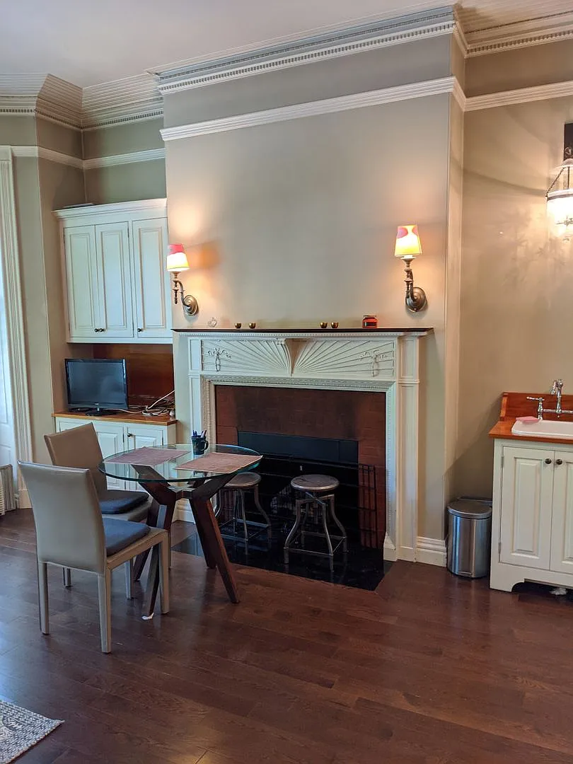 September - Back Bay Furnished 1 Bedroom — Photo 3