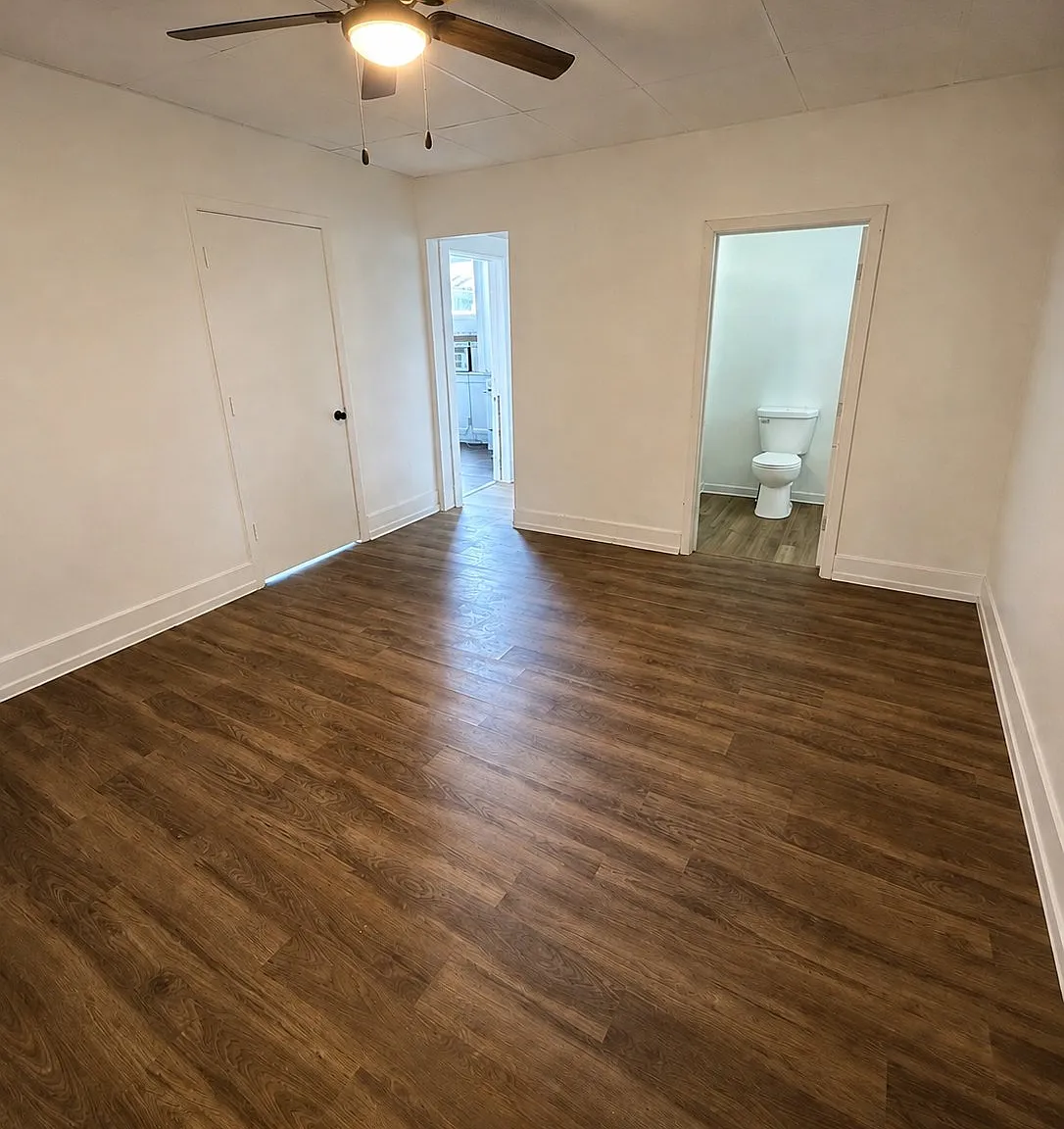 Cozy 1 Bed/1 Bath Unit in Council Bluffs - Available 10/01 - $1250 — Photo 1