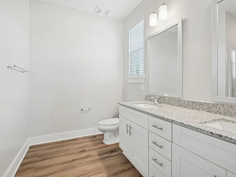 4000 Margaret — Photo 22