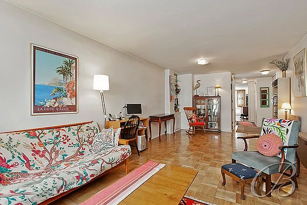 Sold by Bellmarc Realty | media 9