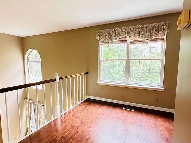 222 Long Meadow Rd — Photo 14