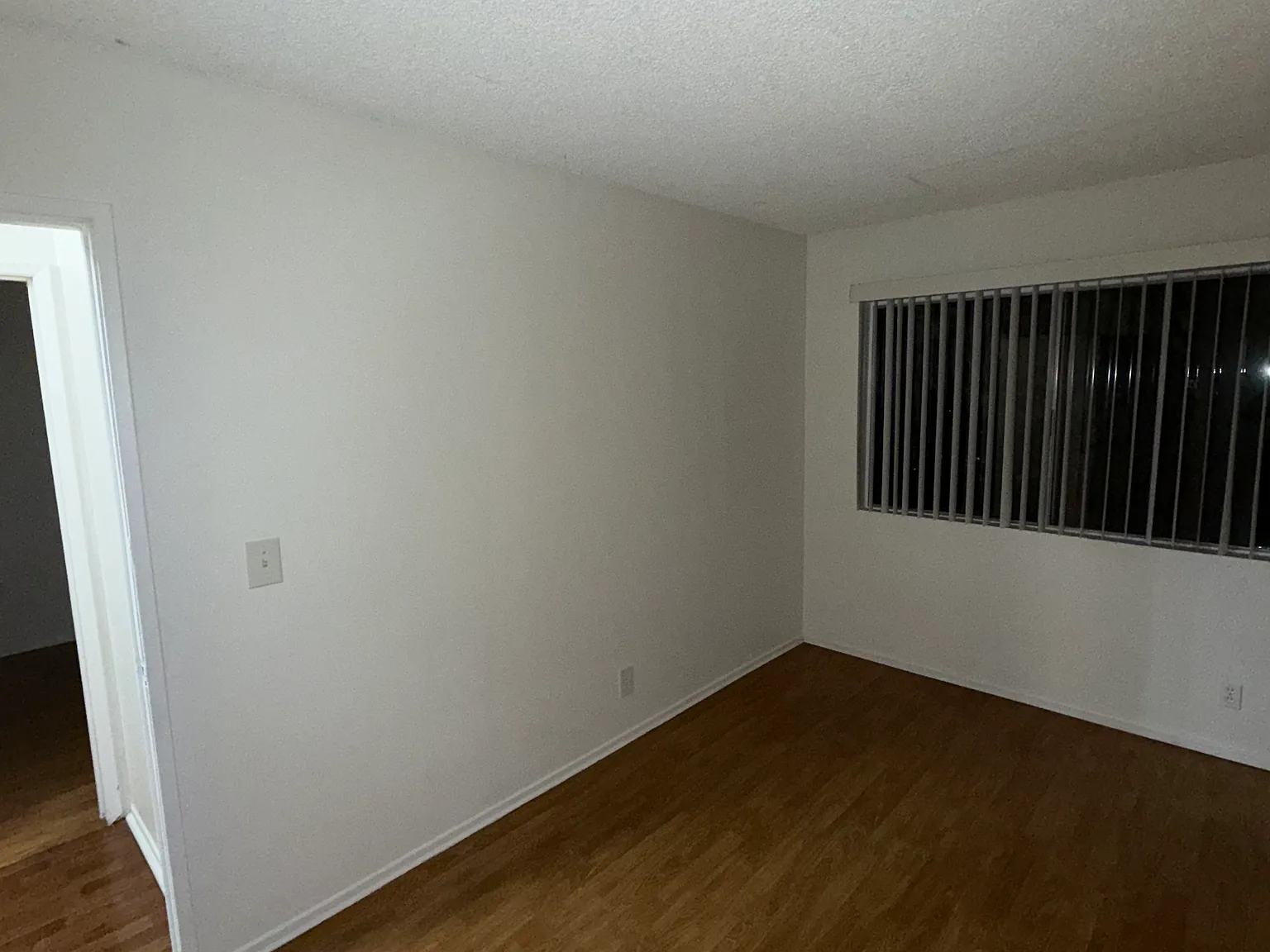 2 bed, 800 sqft, $2,200 — Photo 2