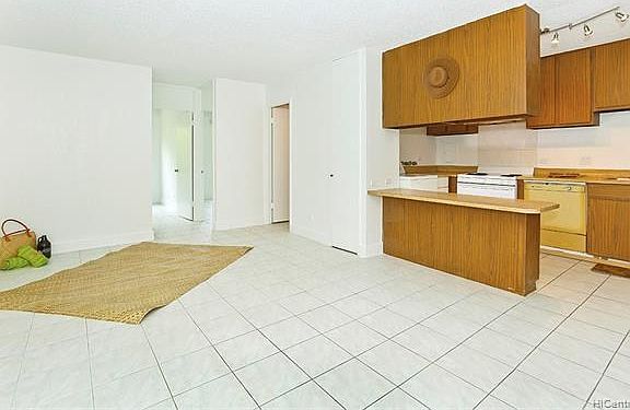 5th image of 47-420 Hui Iwa St APT B204