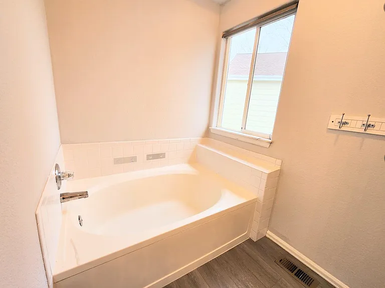 10459 Hollyhock Ct — Photo 22
