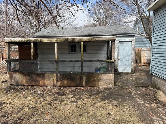 5th image of 1101 N Market St