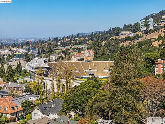 4th image of 65 Panoramic Way