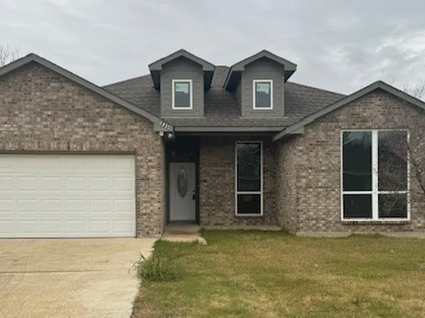 335 Port Dr, Gun Barrel City, TX 75156