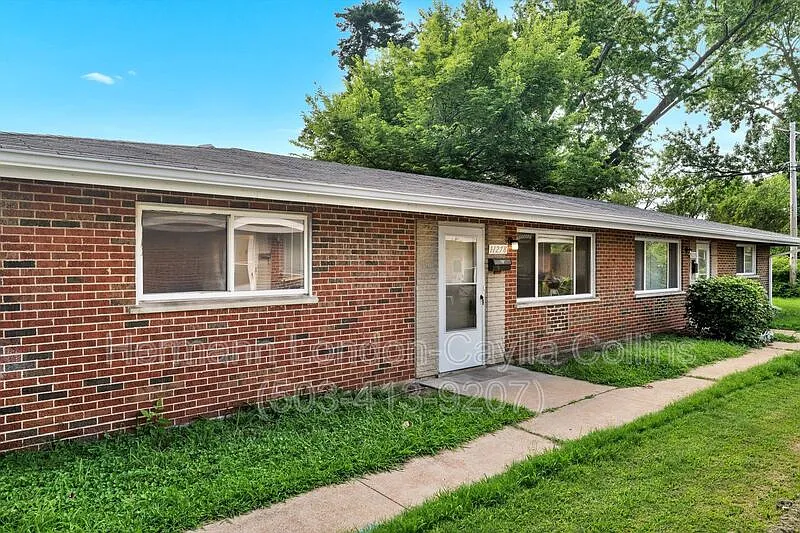 2 bed, 1.0 bath, 780 sqft, $1,099 — Photo 1