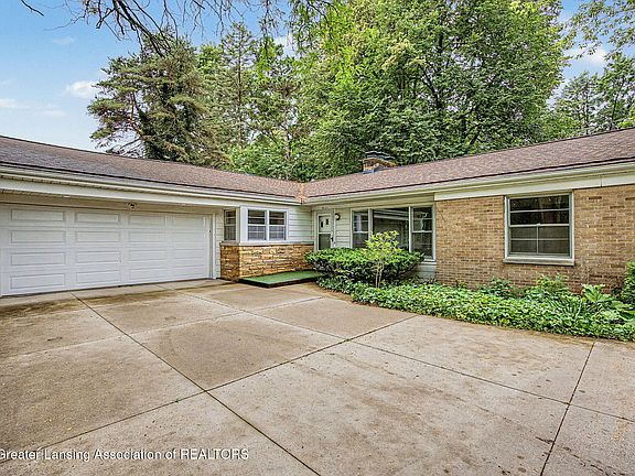 2nd image of 4531 Chippewa Dr