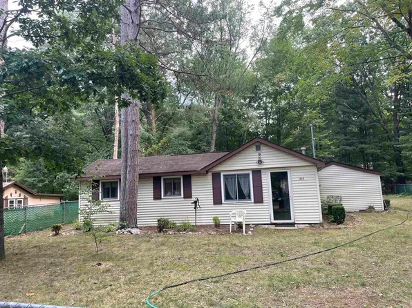 202 Hunters Trl, Lake, MI 48632