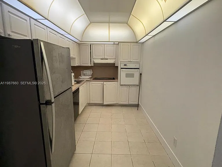 19390 Collins Ave #1623 — Photo 13