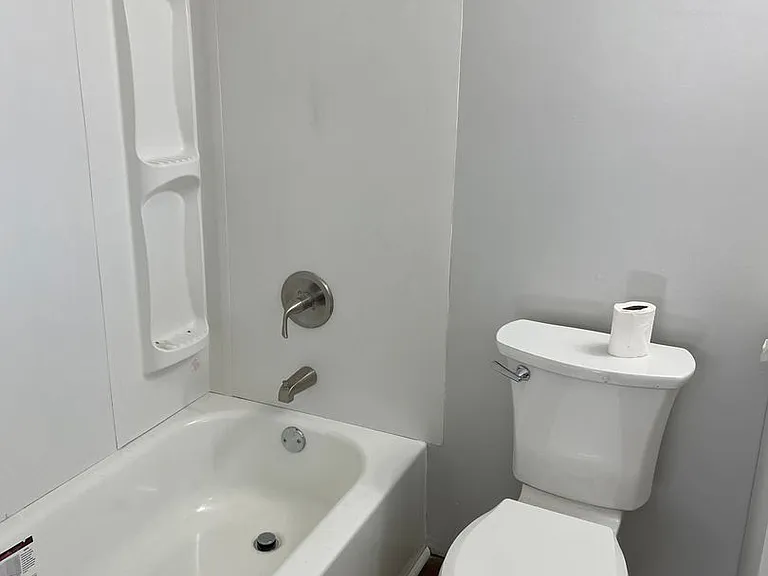 Chestnut Street Apartments — Photo 11