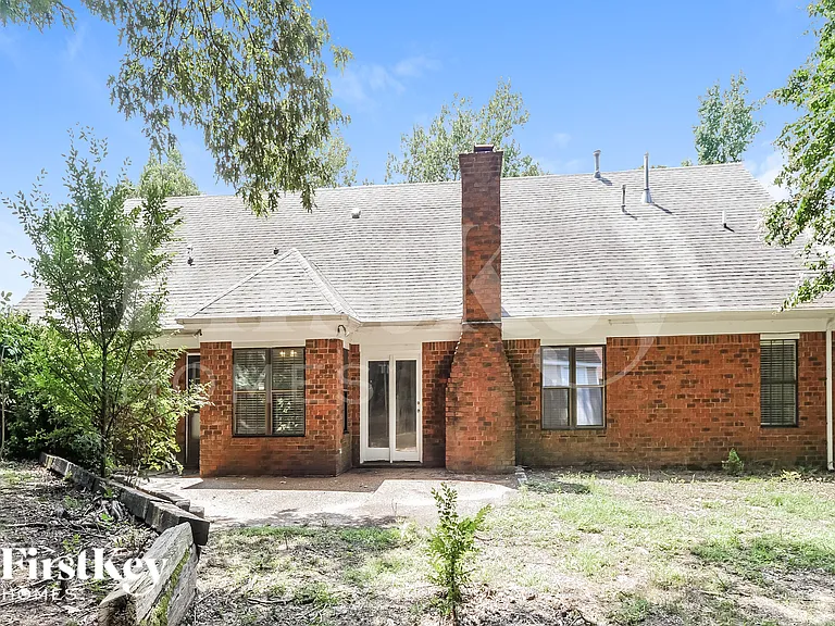 3882 Windy Trail Cv — Photo 17
