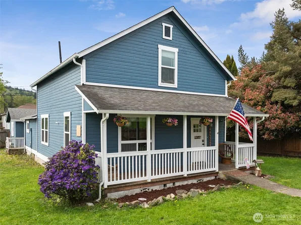 105 Oak Street E, Eatonville, WA 98328