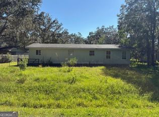 580 Pelican Cir, Woodbine, GA 31569