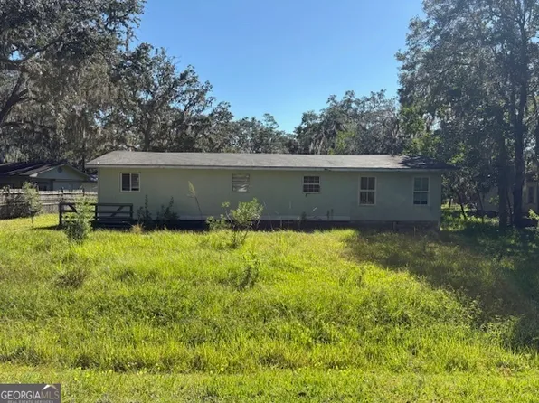 580 Pelican Cir, Woodbine, GA 31569