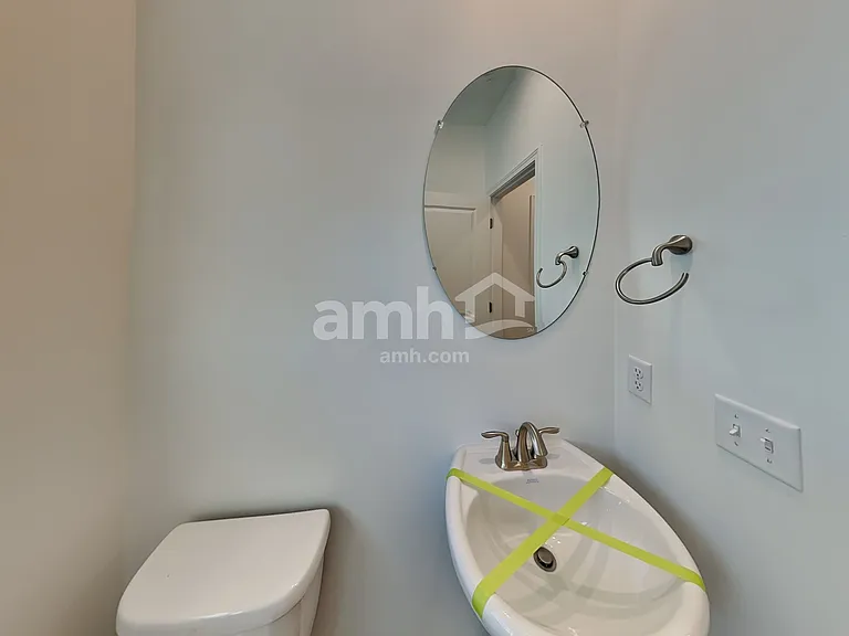 8428 Merlin Dr — Photo 9