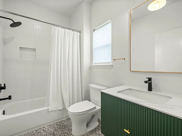 602 Persimmon St — Photo 19