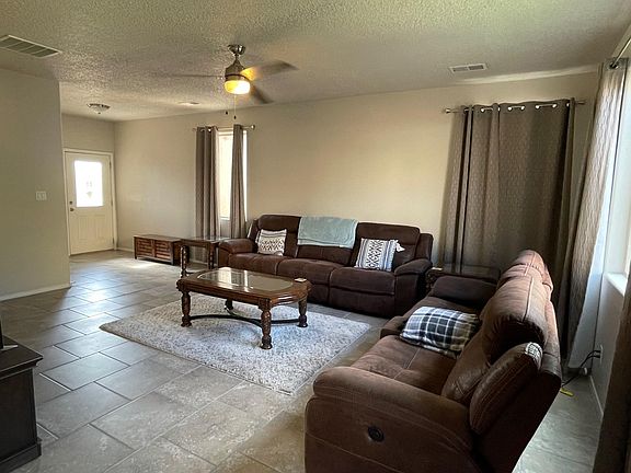 5th image of 809 Ekarma Dr NW