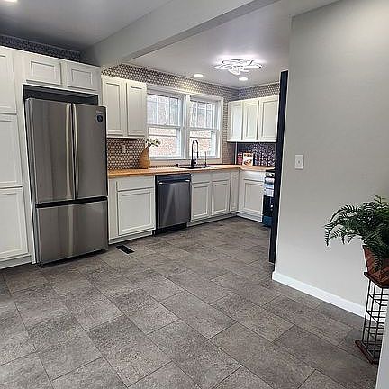 4th image of 1536 Harvey Rd