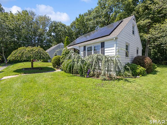 3rd image of 43 Deering Lane