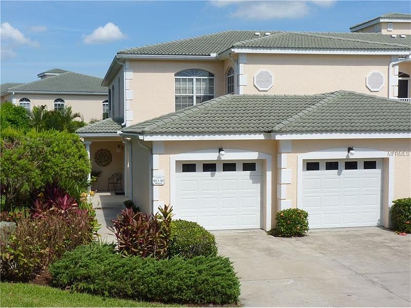1st image of 802 Gondola Park Dr