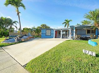 913 SE 15th St, Deerfield Beach, FL 33441