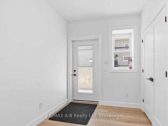 5th image of 74A Church St #1