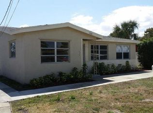 1045 W 28th St, Riviera Beach, FL 33404