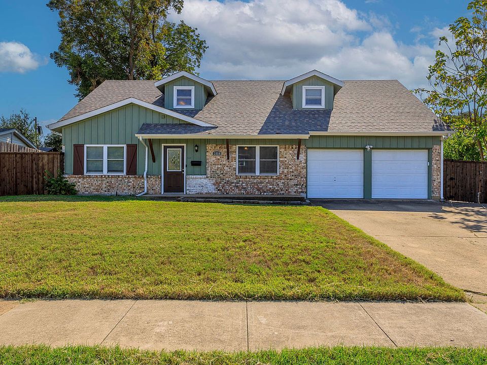 1st image of 2814 Hollandale Ln