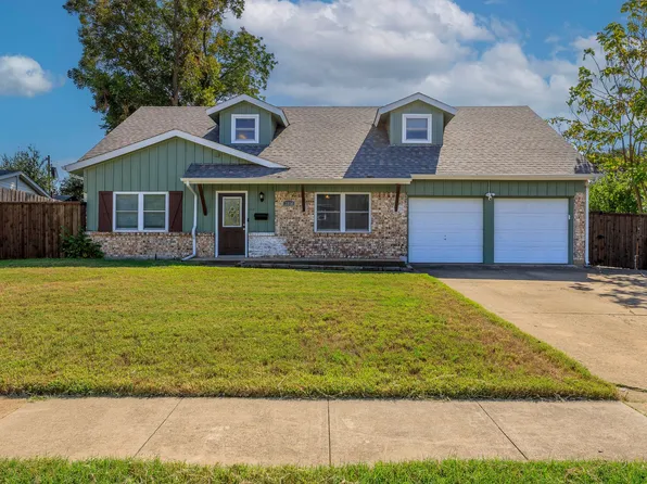 2814 Hollandale Ln, Farmers Branch, TX 75234