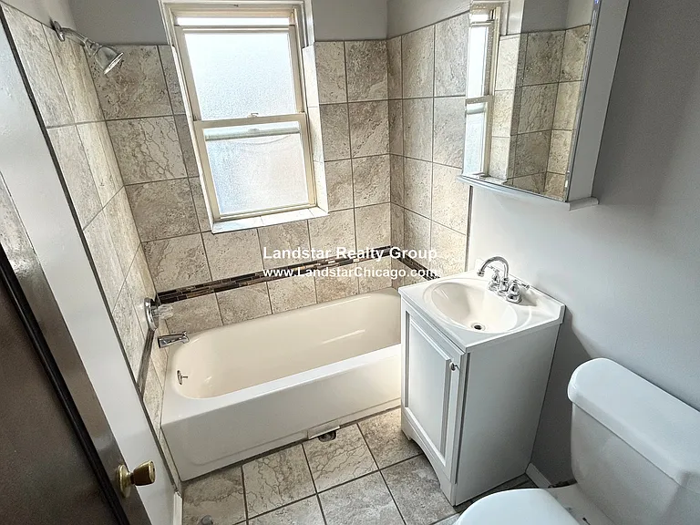 4257 W Addison St #3 — Photo 9