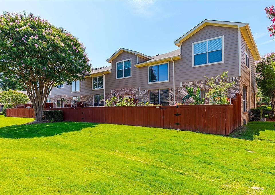 2nd image of 2913 Percey Ln
