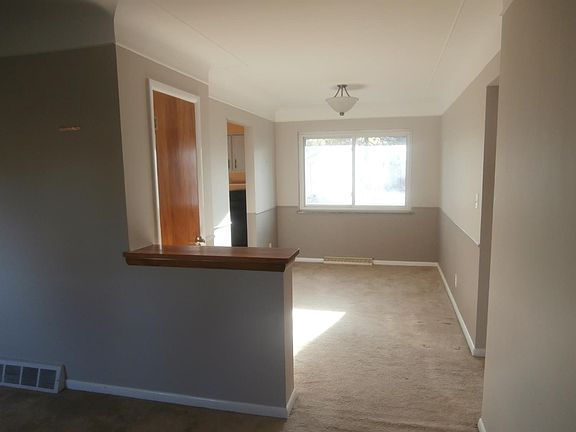 4th image of 8684 Brent Dr