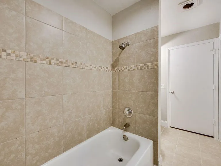 2925 Kathleen Ln — Photo 16