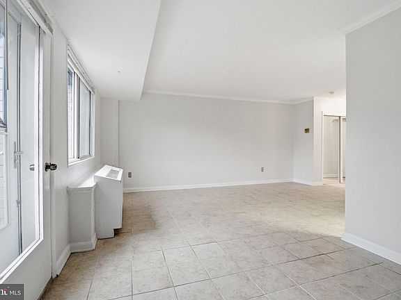 5th image of 3601 5th St S APT 107