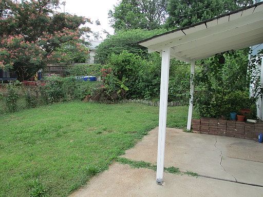 4th image of 1417 Sanford Ave