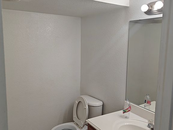 5th image of 2305 Aldergate Dr