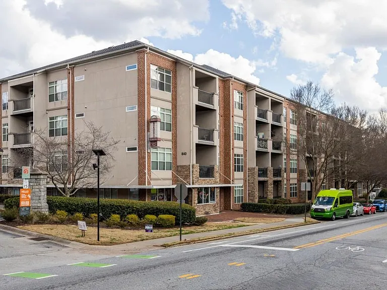 840 United Ave SE #415 — Photo 24