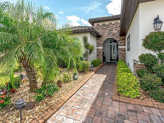 3rd image of 1271 Bonita Canyon Dr