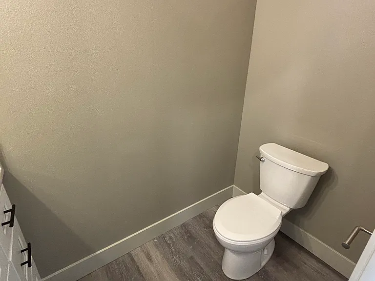 Seven Oaks Luxury Duplexes — Photo 59