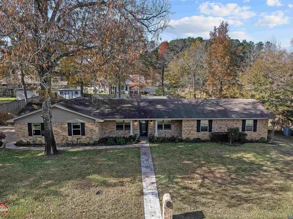 105 Inwood Oaks Dr, Henderson, TX 75652