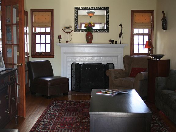 5th image of 104 N Brook Ln