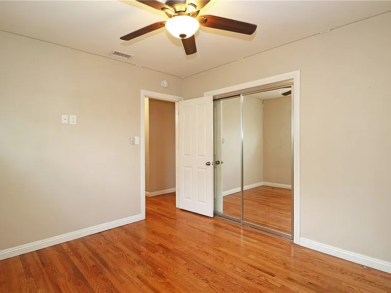 412 Catalpa Ave — Photo 16