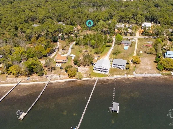 99/100 Soundside Dr, Gulf Breeze, FL 32563