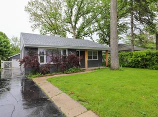 420 Pleasure Dr, Mundelein, IL 60060