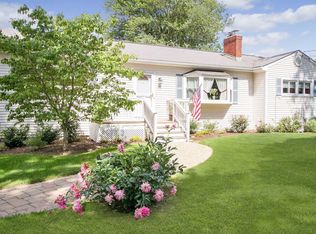 29 Degarmo Rd, Poughkeepsie, NY 12603