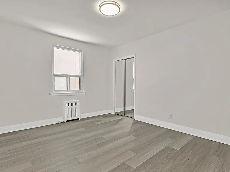 1336 Kingston Rd — Photo 5