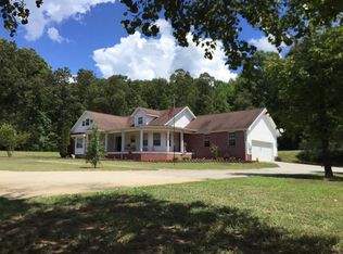 107 Fox Shadow Ln, Rising Fawn, GA 30738